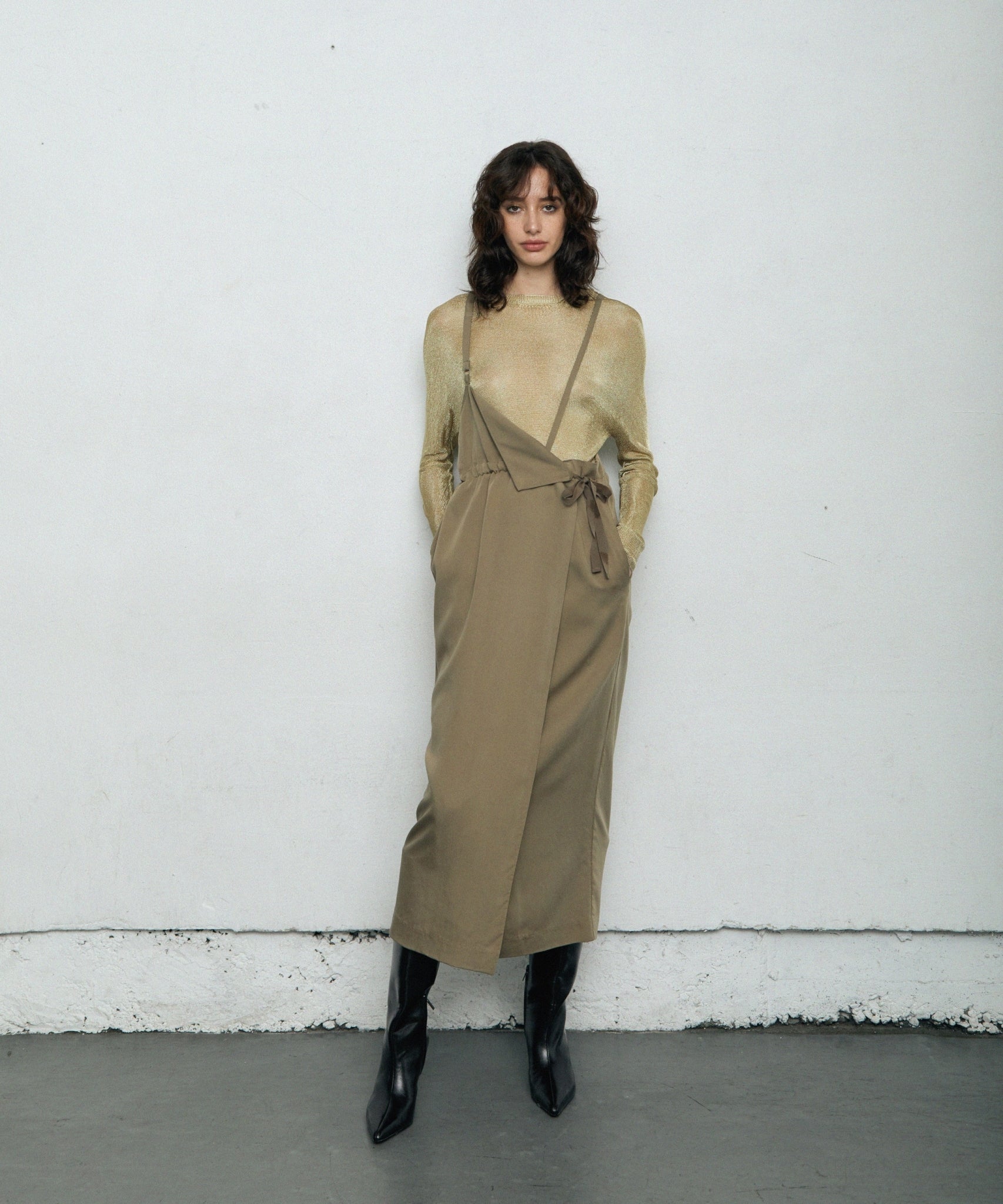 ワンショルダージャンパースカートのご紹介】 – WRINN OFFICIAL