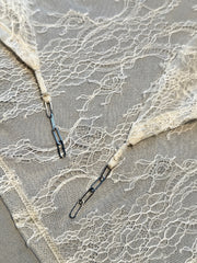 【先行予約】レーススカーフ White