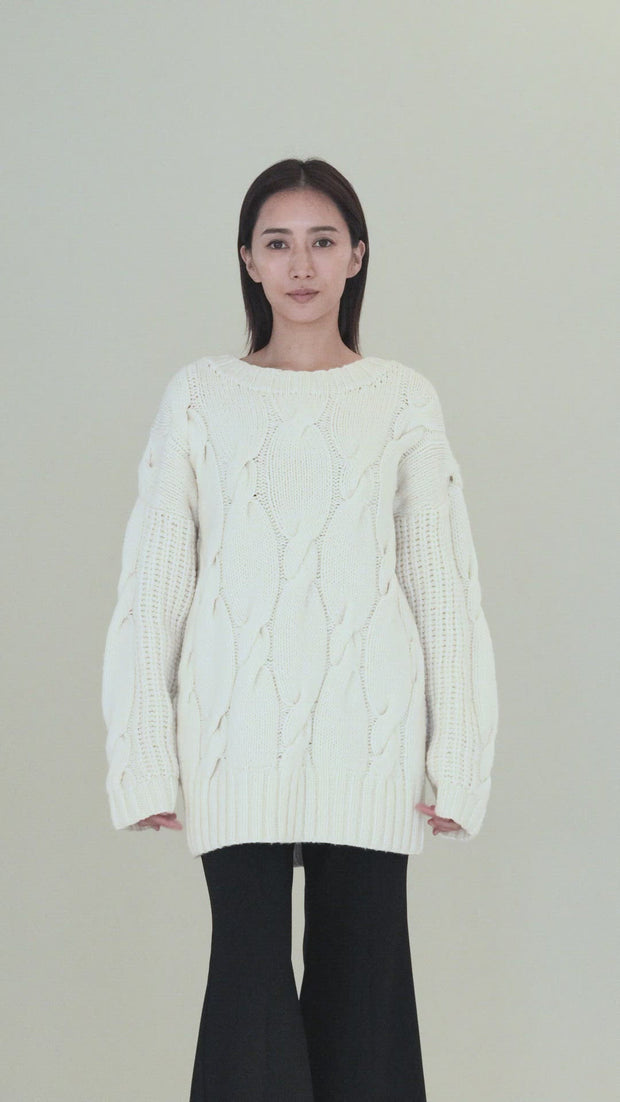 Hand Knit Pullover Off White